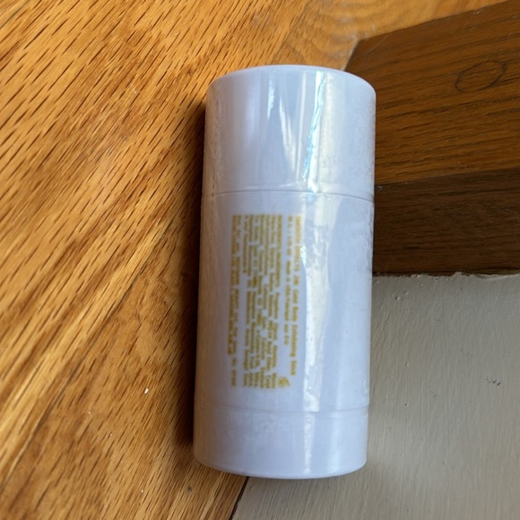 New Westmore Beauty Smooth Effects 24k Gold Body Exfoliating Stick - Picture 2 of 4